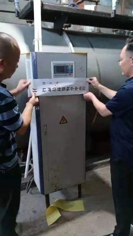 岳陽市場監(jiān)管局督查汨羅特種設(shè)備安全并關(guān)注交通安全管制設(shè)備研發(fā)